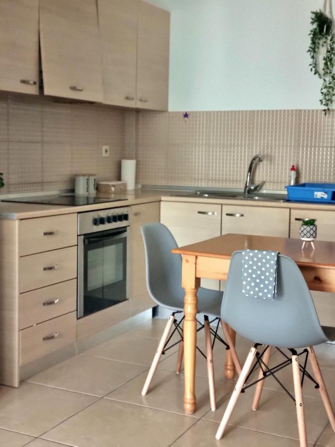 Livadia  Zafeiris Apartments מראה חיצוני תמונה